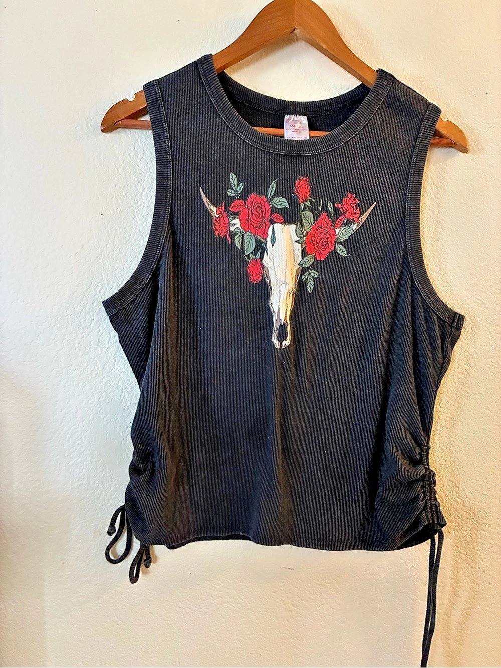 No Boundaries Floral Skull Tank Top Size XXXL (21) Like New